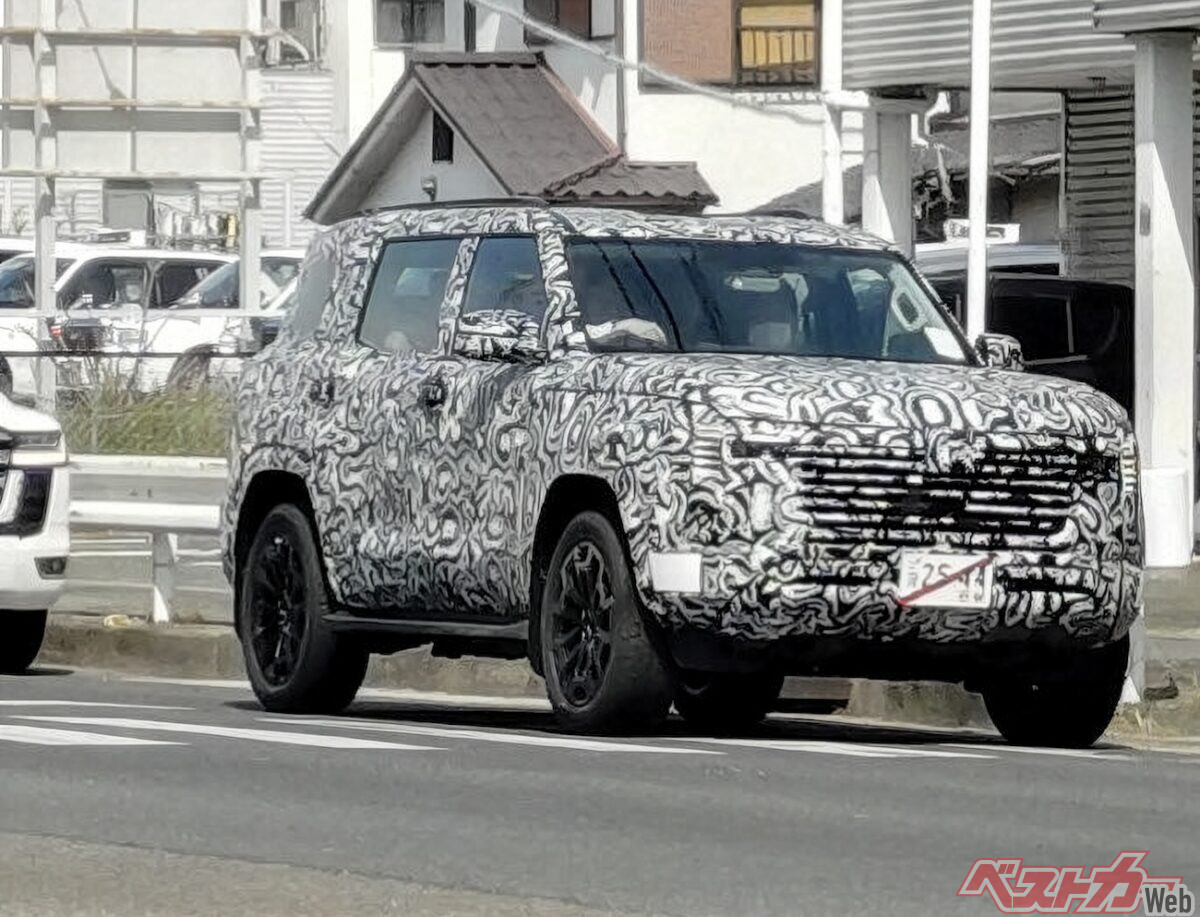 2026 Mitsubishi Pajero.jpg