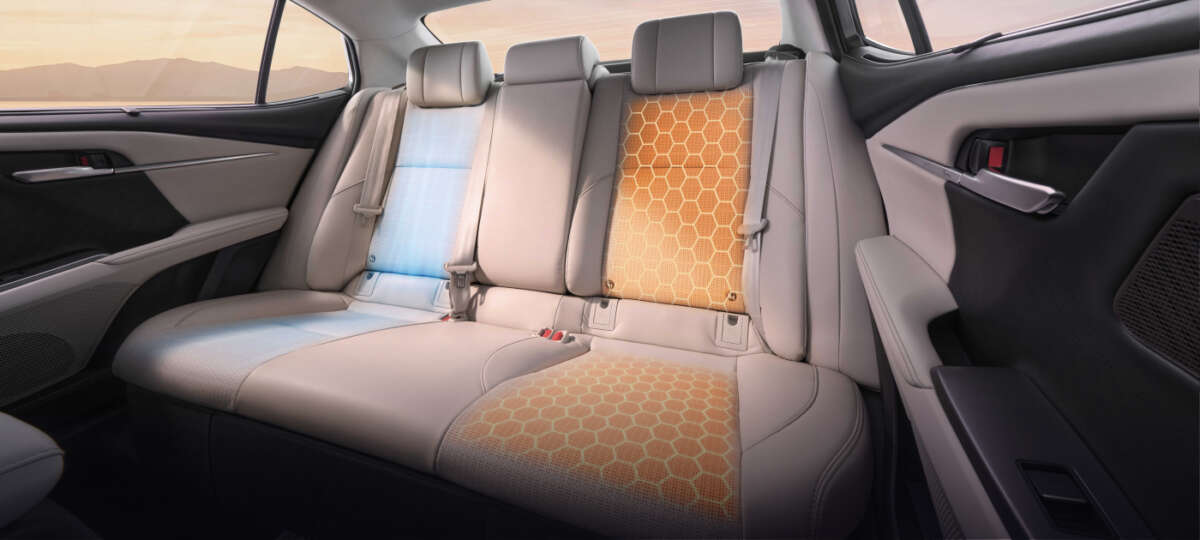 2026-Toyota-Camry-China-40-1200x540.jpg