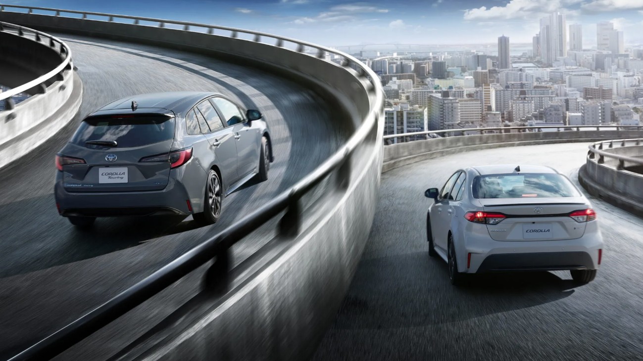 2026-Toyota-Corolla-Active-Sport-60th-Anniversary-Japan-9-2048x1152 3.jpg