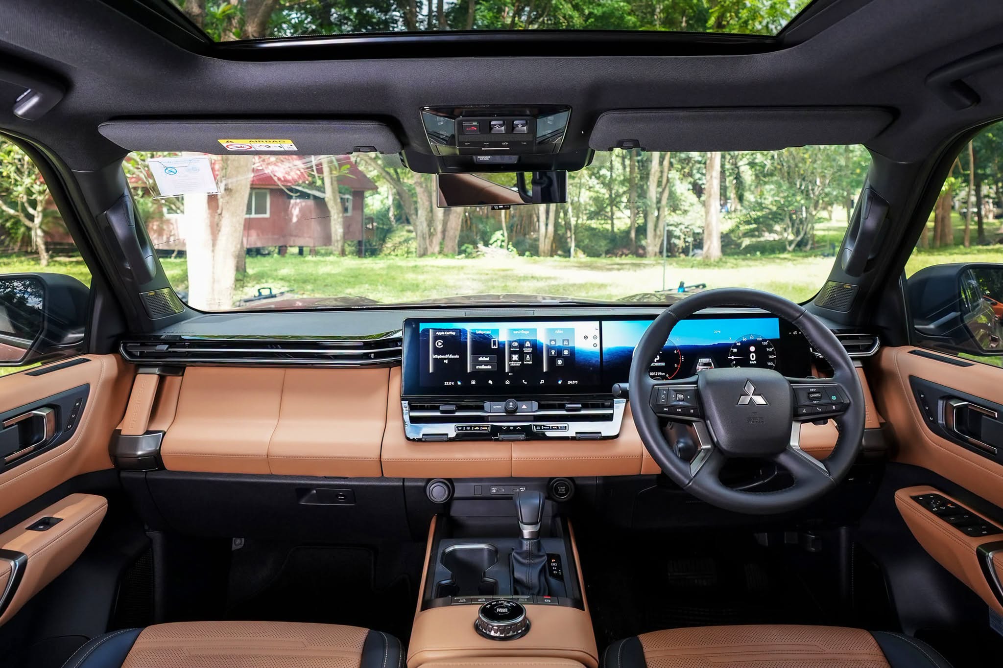 2027 Mitsubishi Pajero 3.jpg