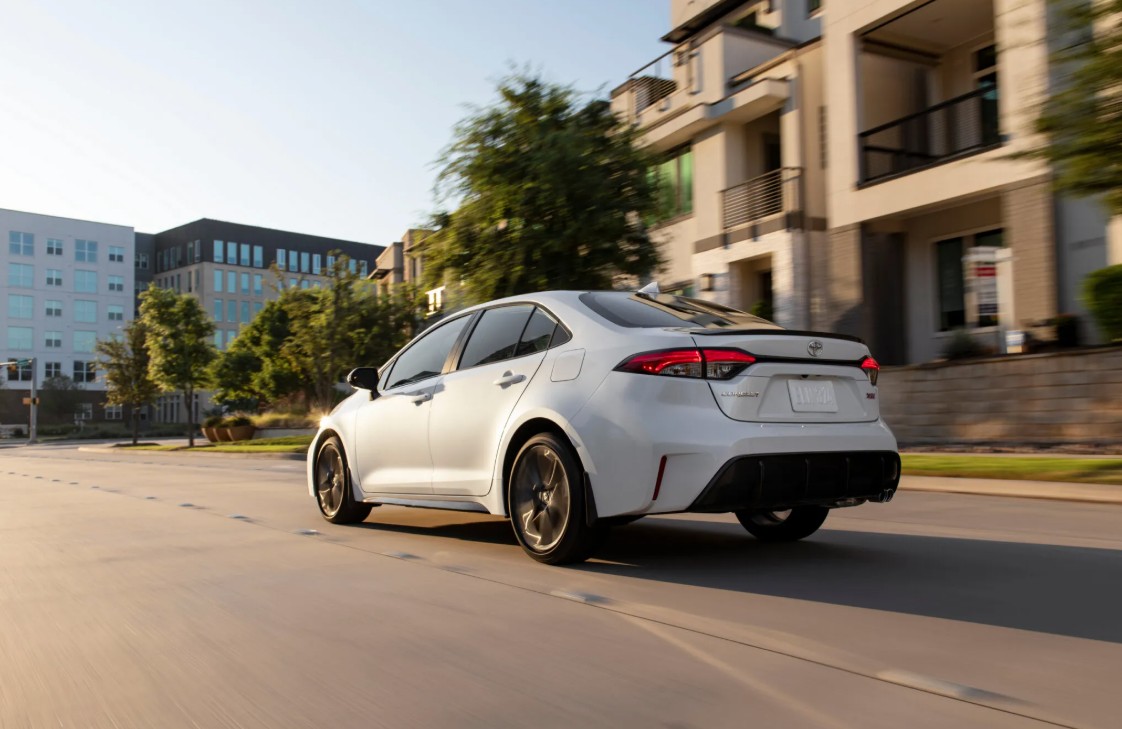 2027-Toyota-Corolla-818-8.jpg