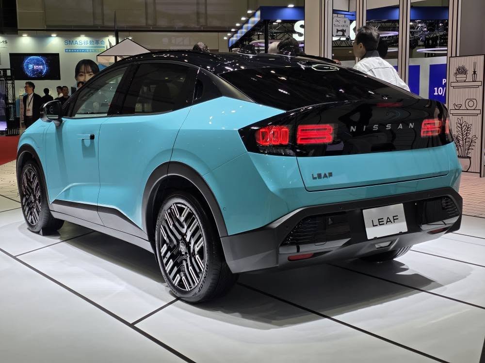 All NEW Nissan LEAF 2.jpg All NEW Nissan LEAF 2.jpg