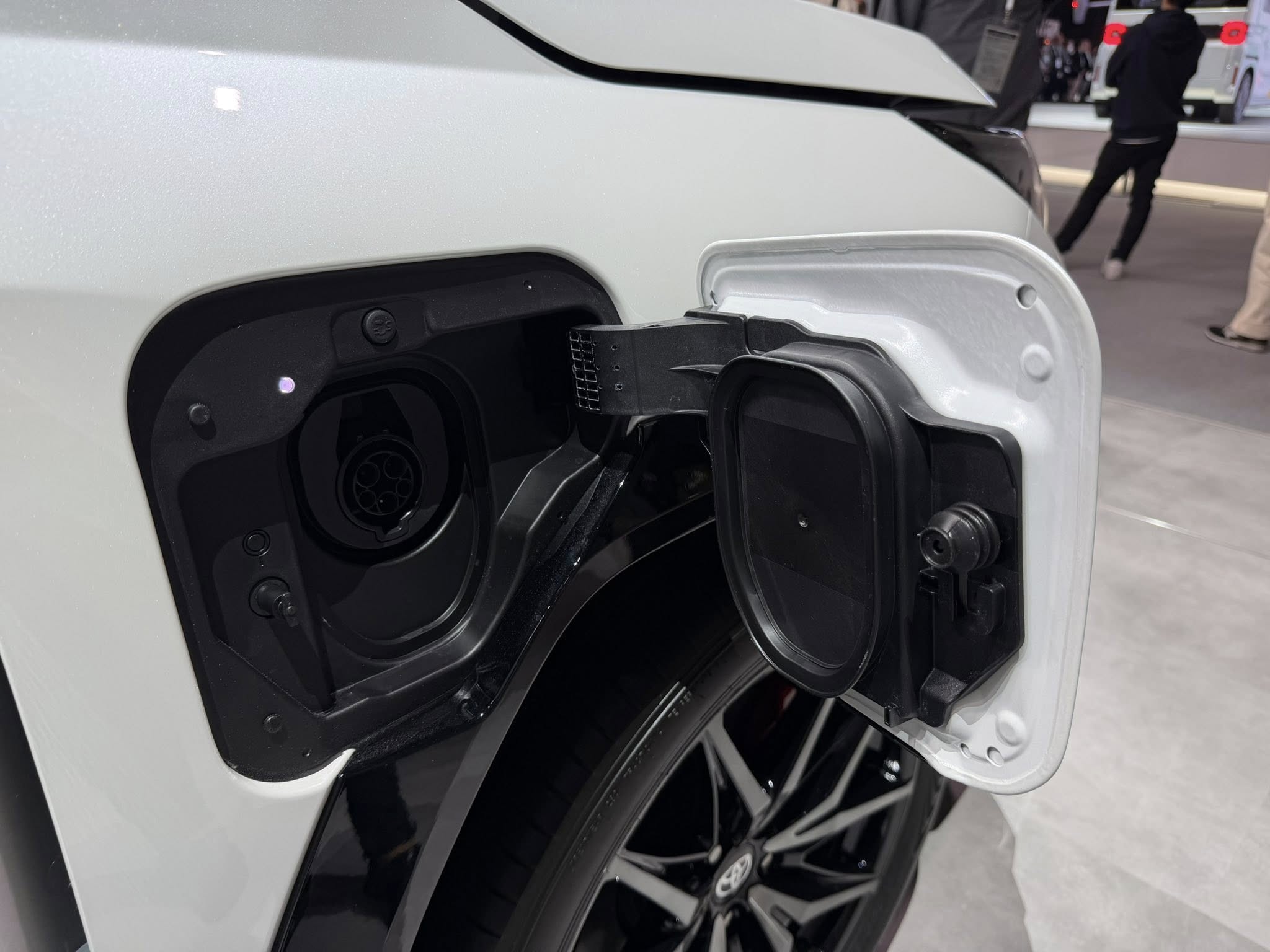 All NEW Toyota RAV4 PHEV GR SPORT 10.jpg All NEW Toyota RAV4 PHEV GR SPORT 10.jpg