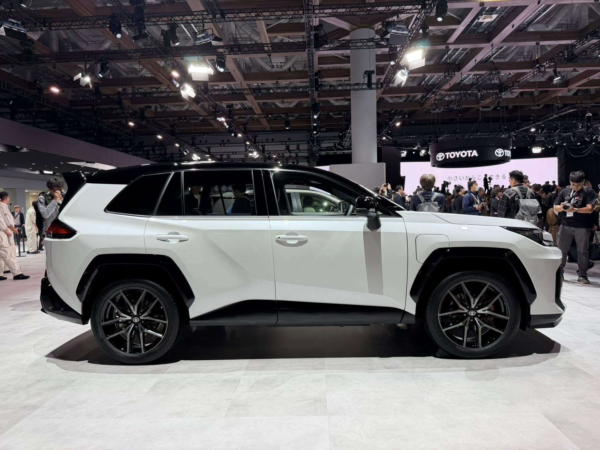 All NEW Toyota RAV4 PHEV GR SPORT 6.jpg All NEW Toyota RAV4 PHEV GR SPORT 6.jpg