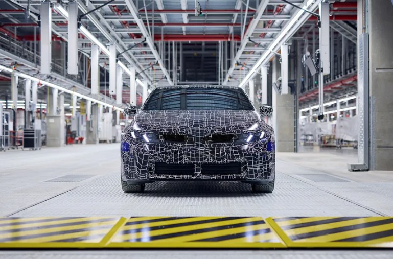 BMW 3 Series EV 3.jpg