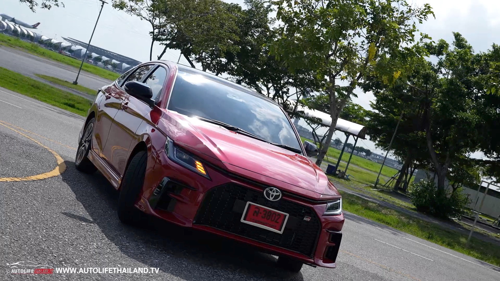 BYD vs Toyota 2.jpg