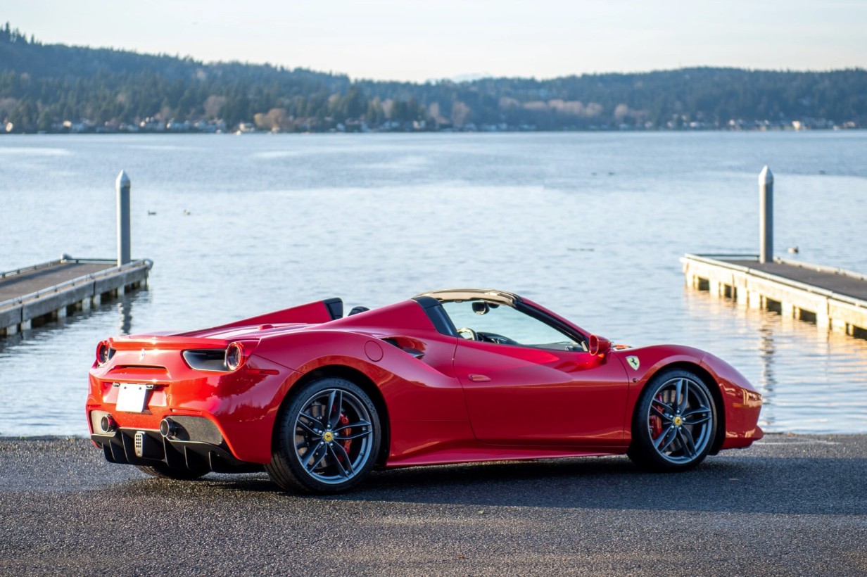 Ferrari 488 Spider  3.jpg