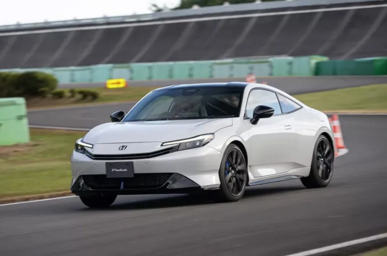 Honda Prelude eHEV 5.jpg