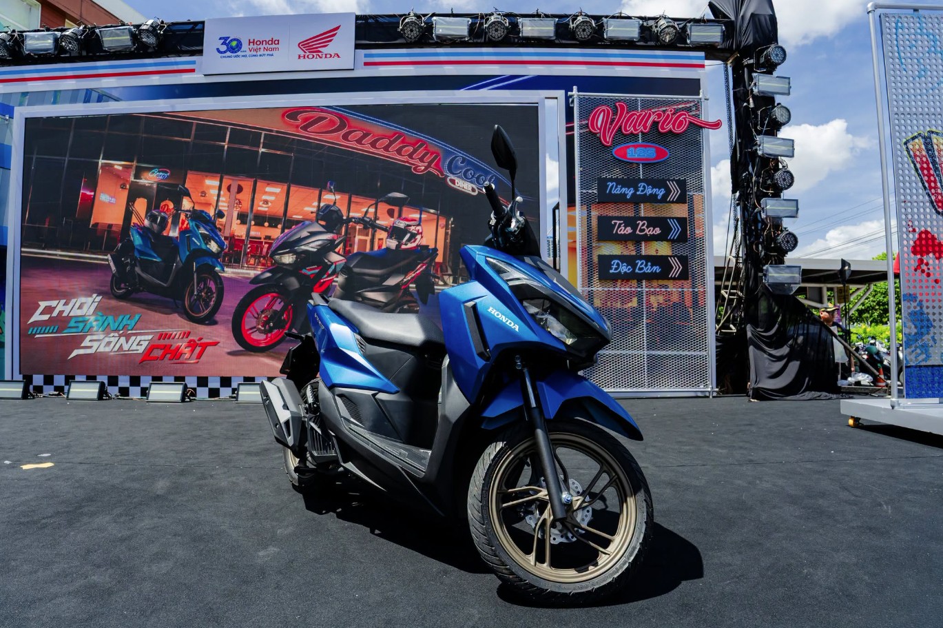 Honda Vario 125-3.jpg