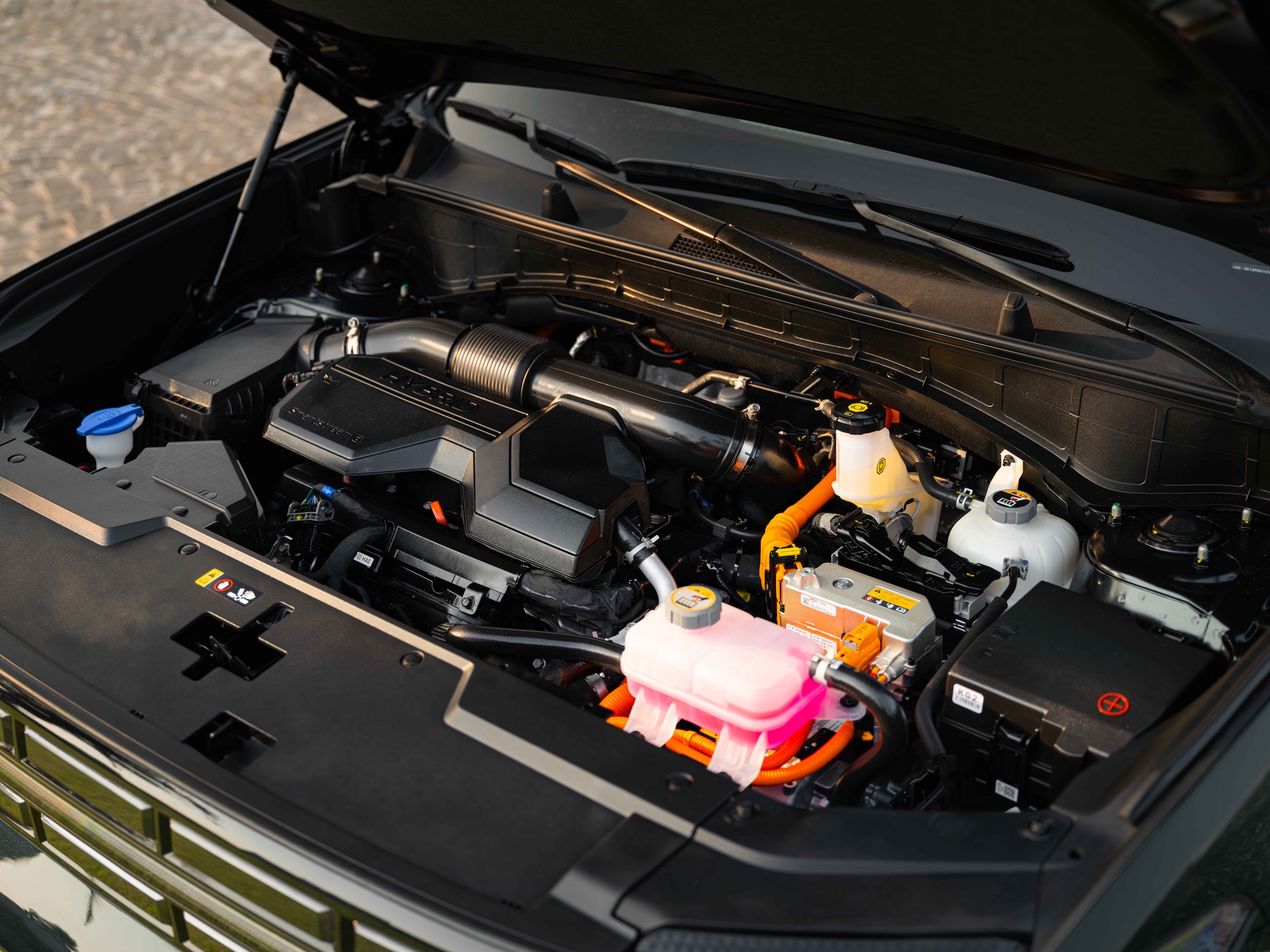 Hyundai Santa Fe Hybrid - 20.jpg