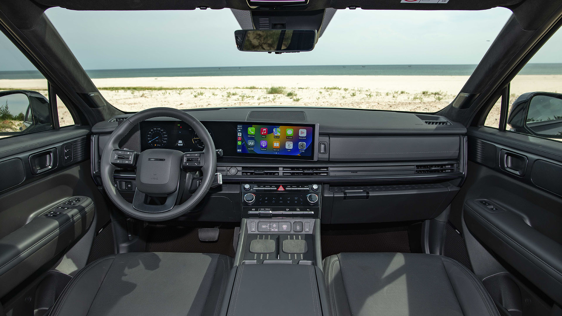 Hyundai-Santafe-Black-Noithat-3.JPG