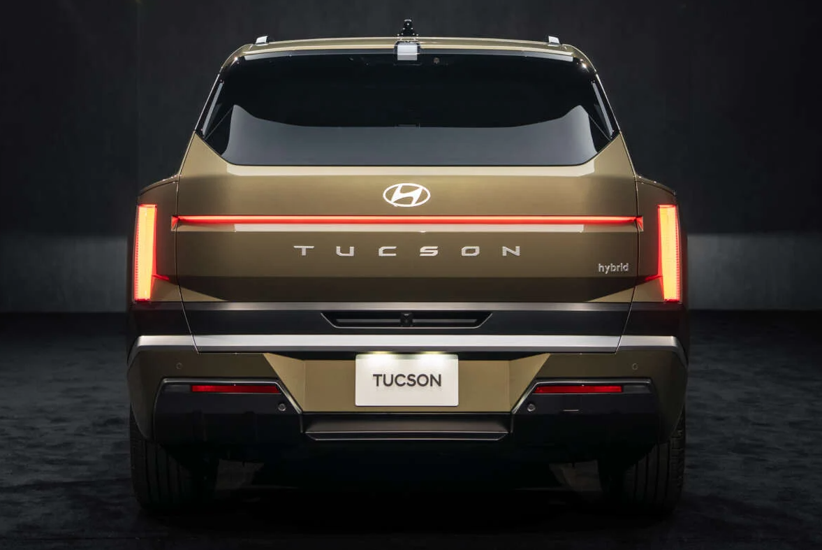 Hyundai Tucson-4.png