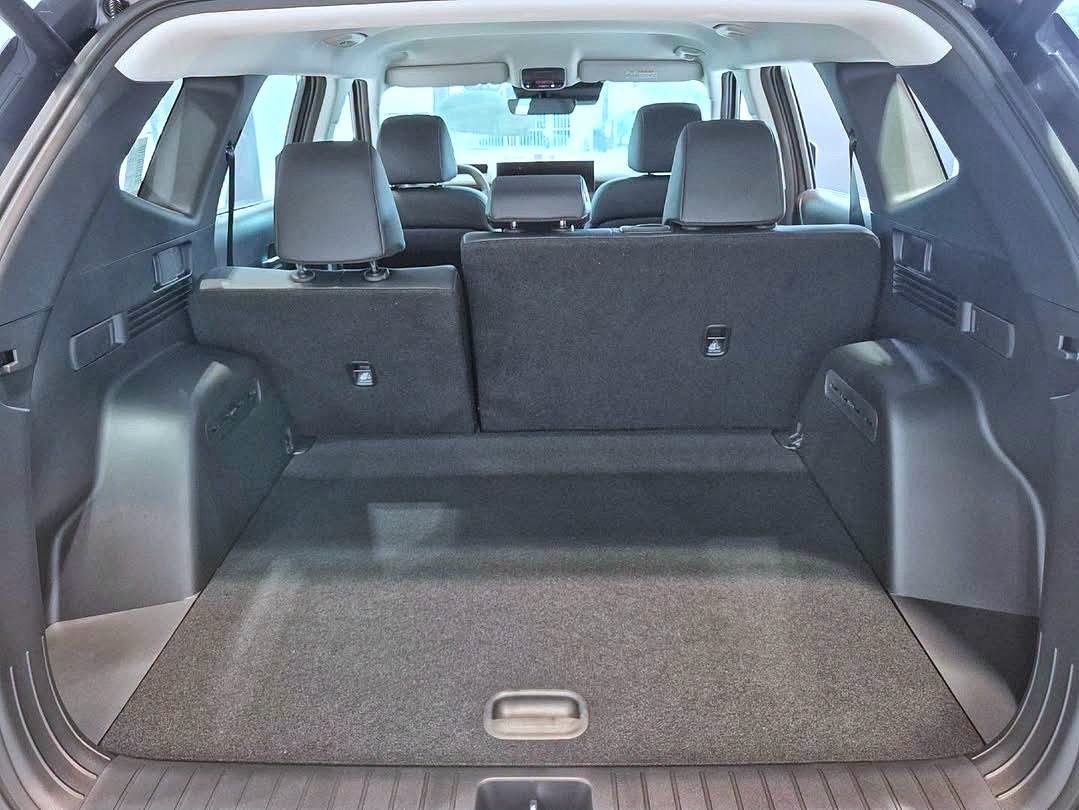 Hyundai Tucson Hybrid 14.jpg