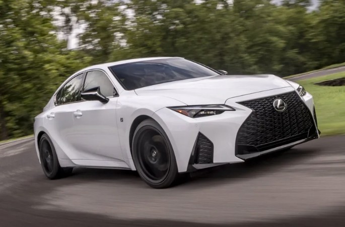 Lexus IS 2025 2.jpg