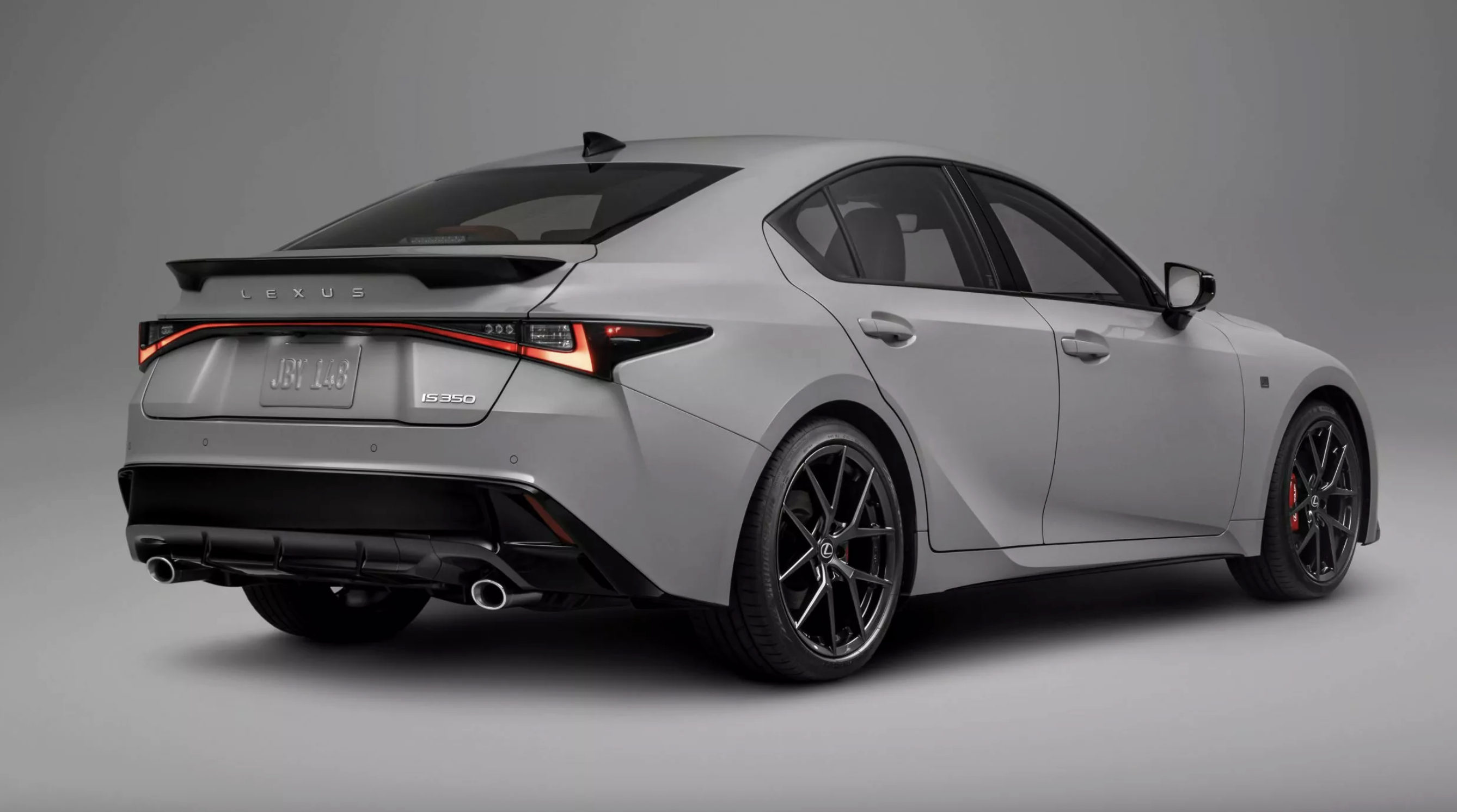 Lexus IS 2026 2025-12-27 lúc 08.50.30.png