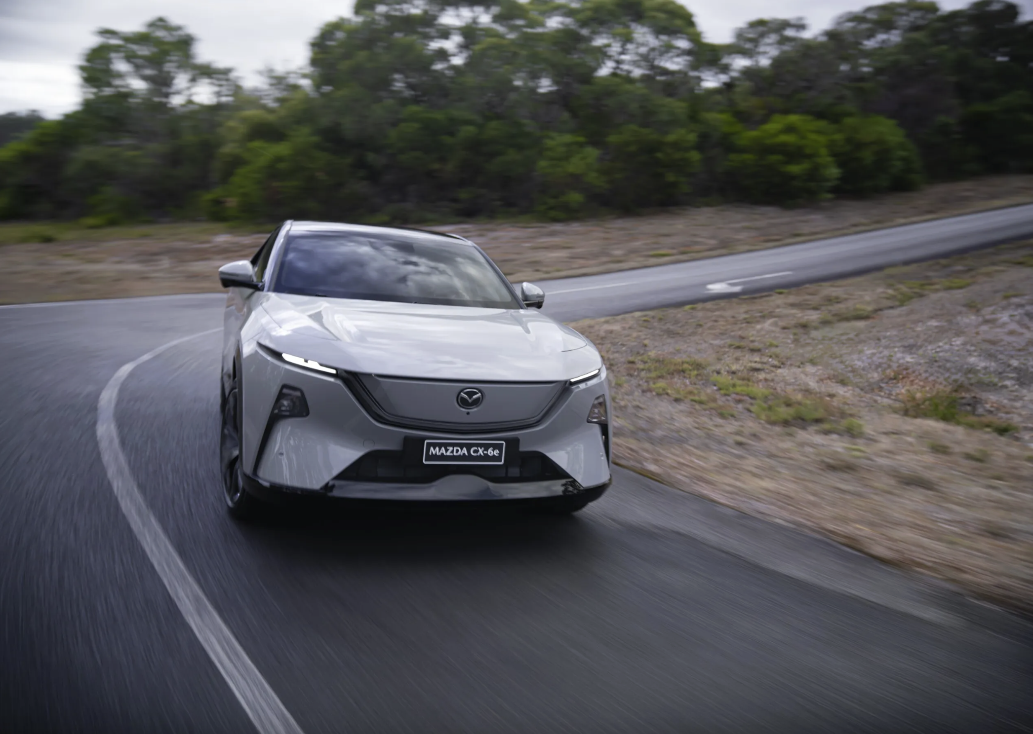 Mazda CX-6e  2026-04-11 lúc 11.15.56.png