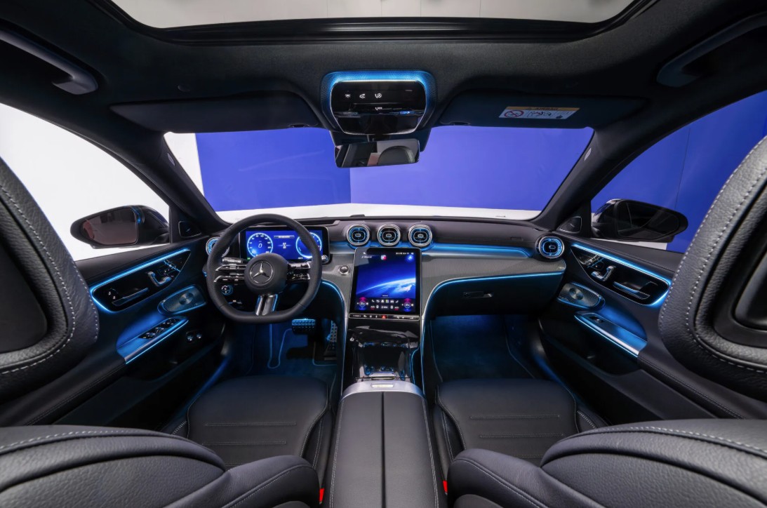 Mercedes-Benz C-Class facelift 4.jpg