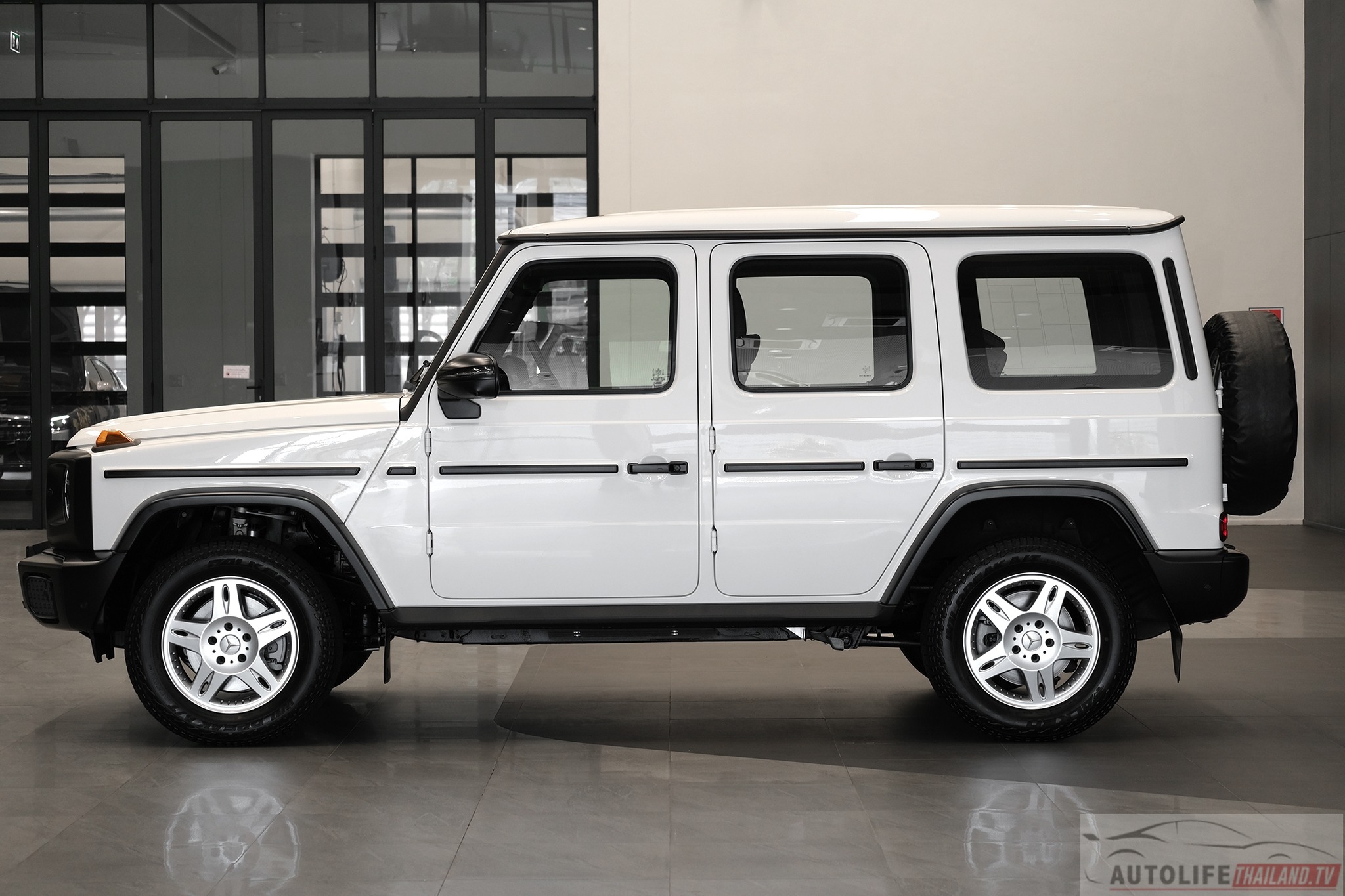 Mercedes-Benz G 450 d STRONGER THAN THE 1980s 10.jpg