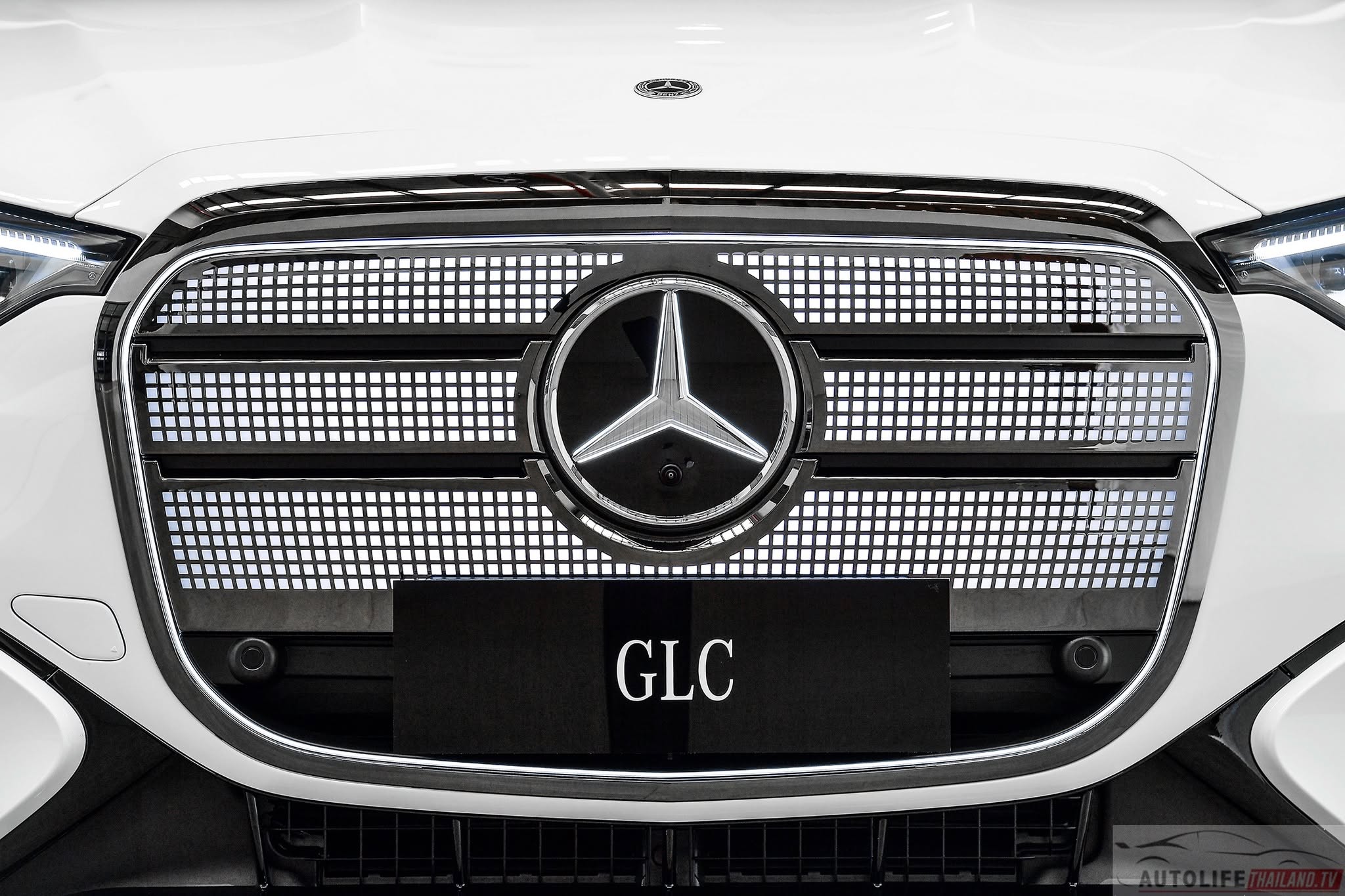 Mercedes-Benz GLC 300 -9.jpg