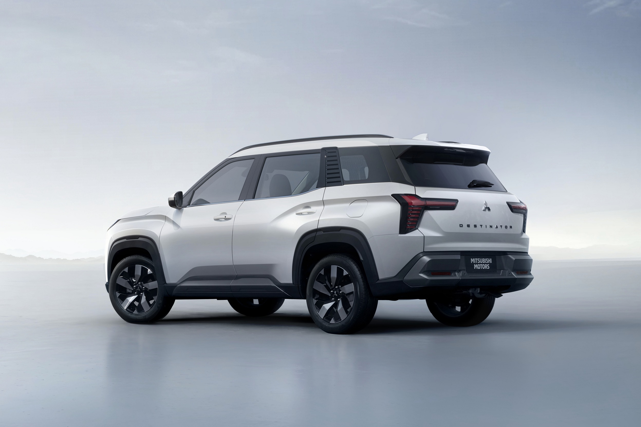 Mitsubishi Destinator  (18).jpg