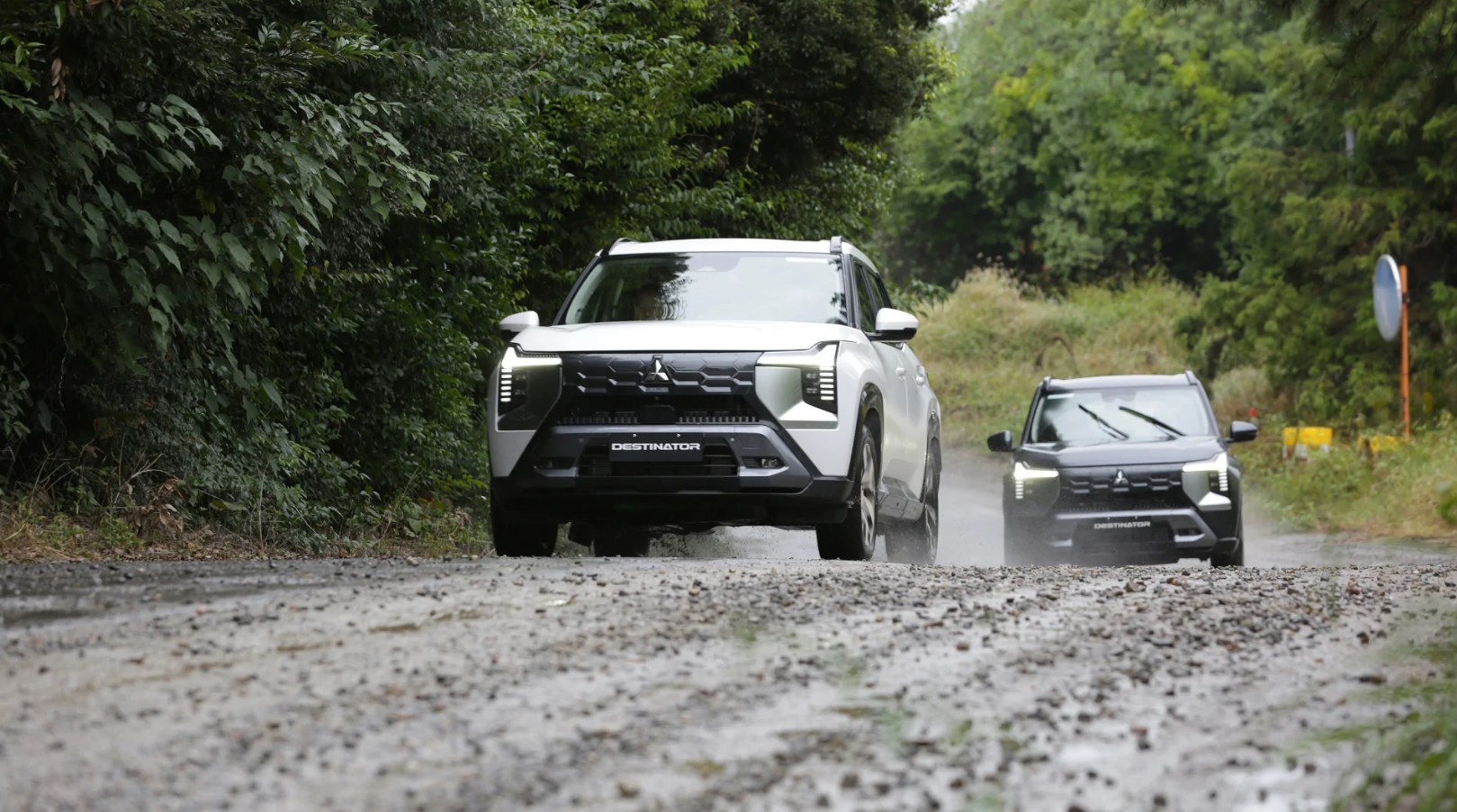 mitsubishi-destinator-2026 10.jpg