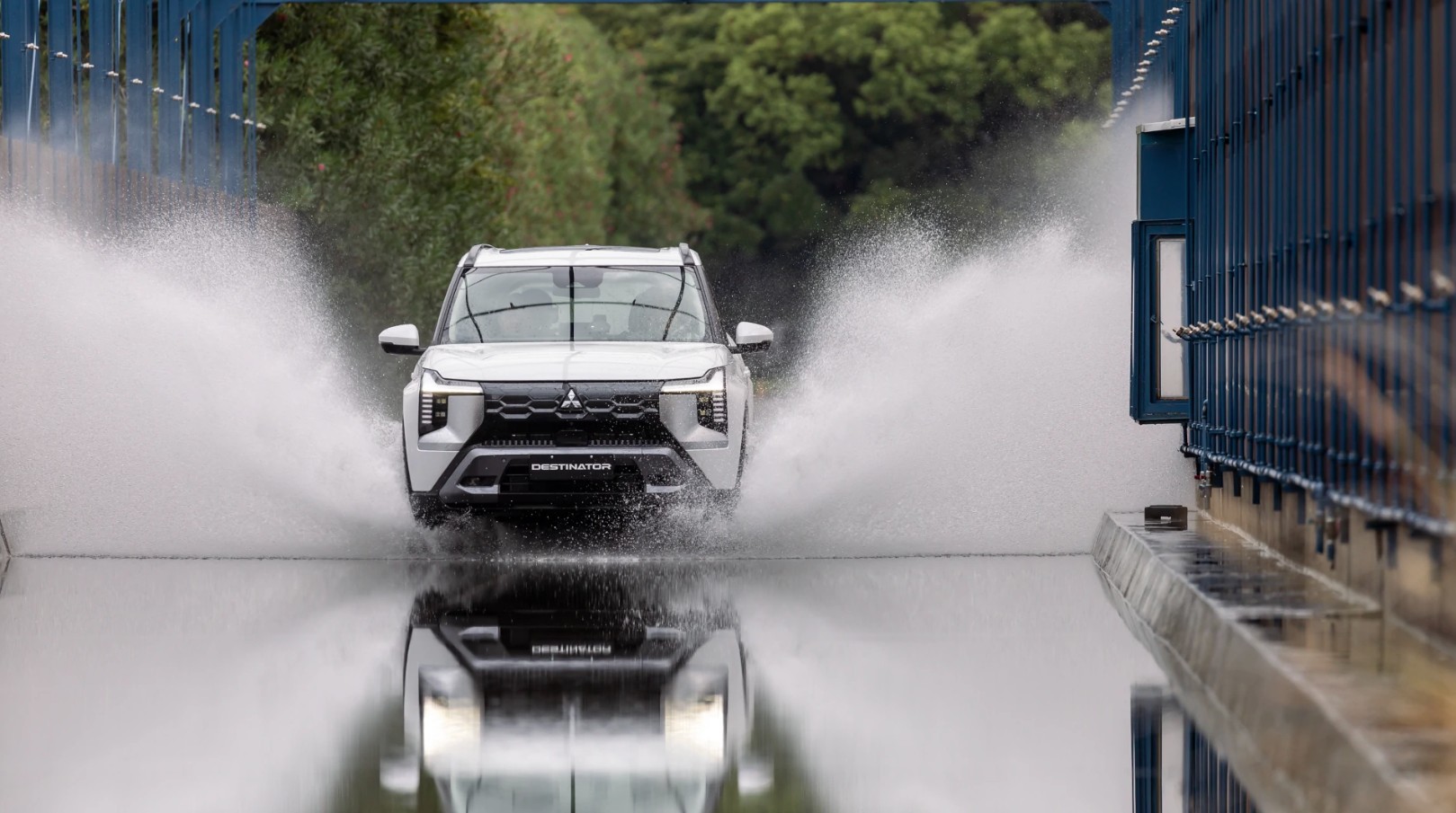mitsubishi-destinator-2026 9.jpg
