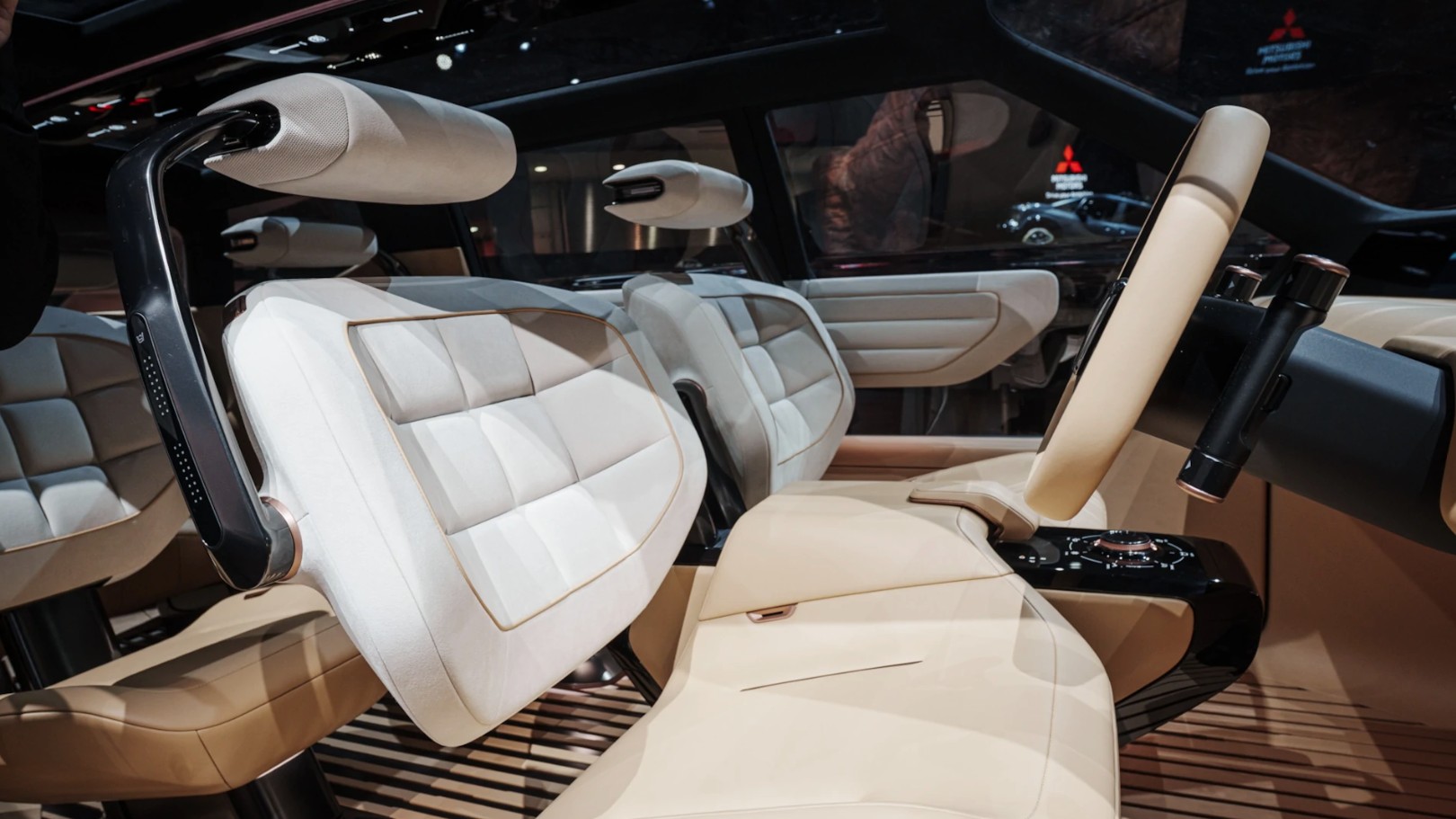 mitsubishi-elevance-concept-2.jpg mitsubishi-elevance-concept-2.jpg