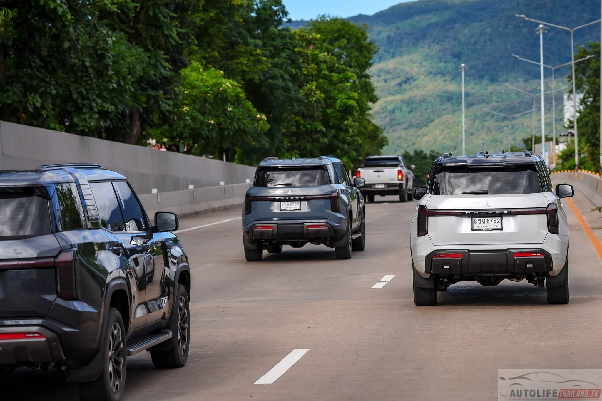 Mitsubishi Pajero all new 2.jpg