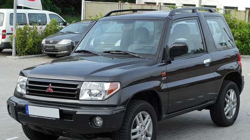 mitsubishi-pajero-io-1.jpg