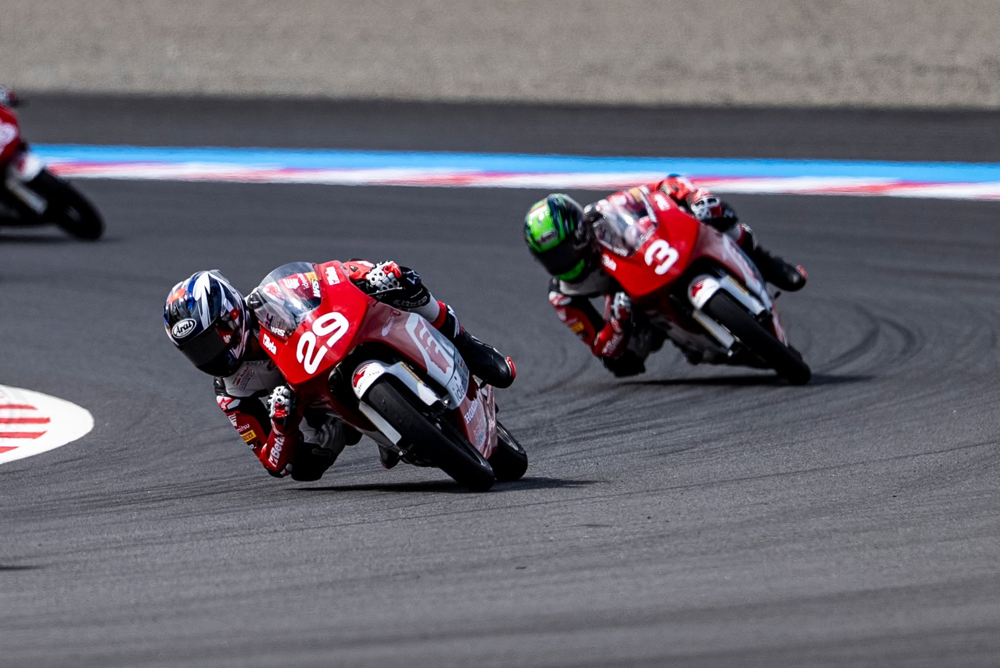 Moto4 2.jpg