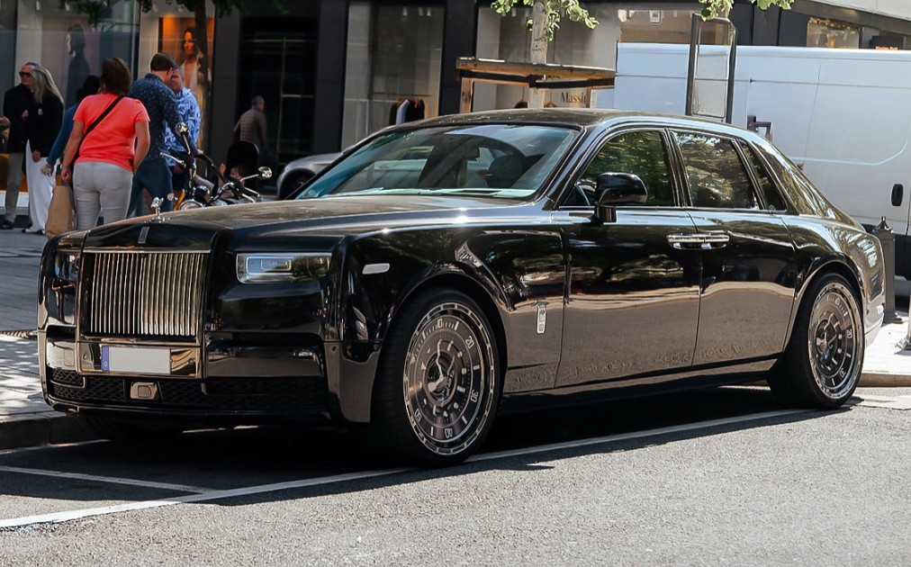 Rolls Royce Phantom 4.jpg