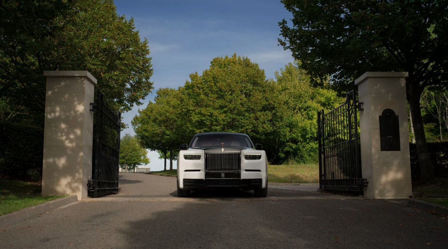 Rolls-Royce-Phantom-Centenary-Private-Collection-4.jpg
