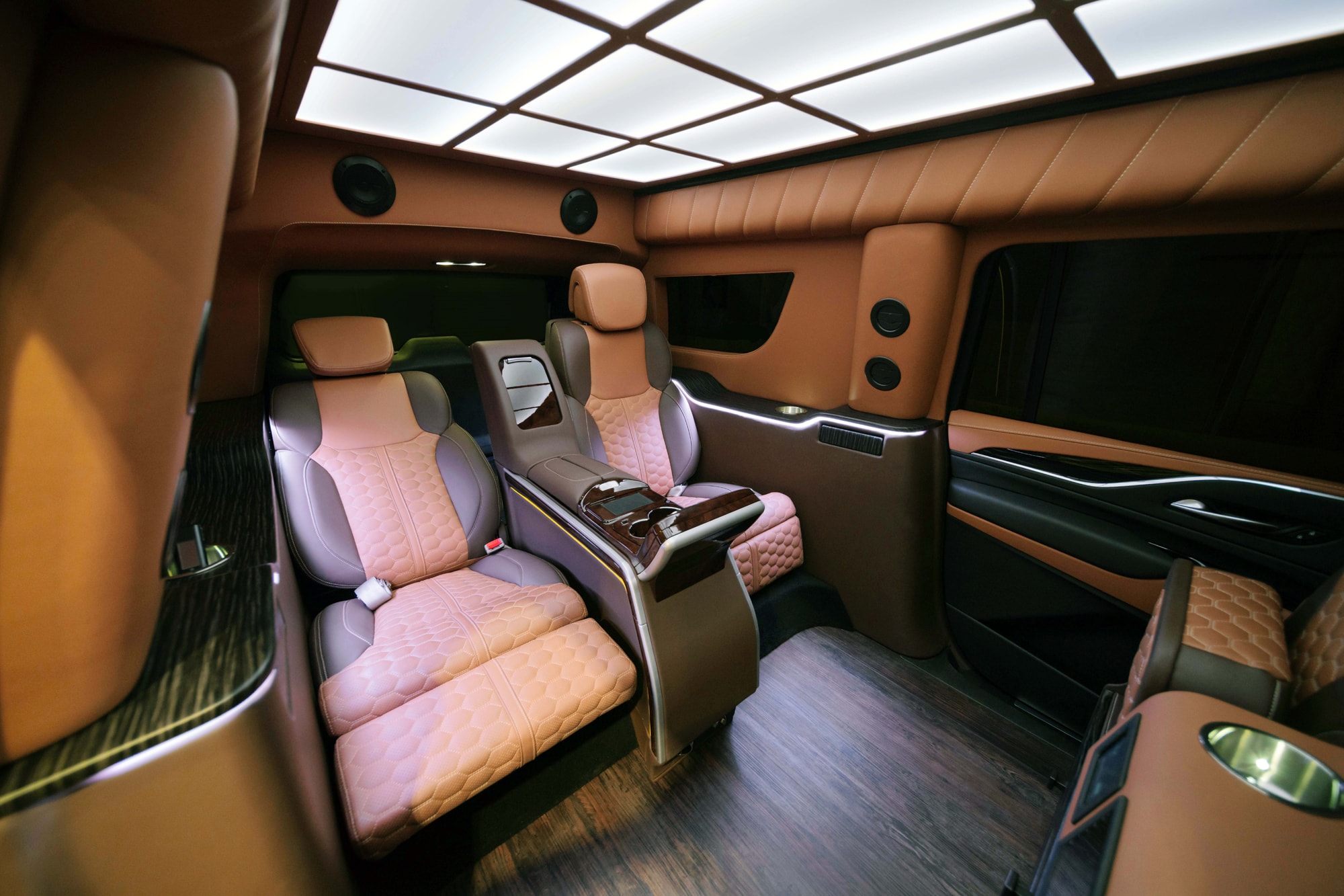 this-armored-escalade-protects-you-from-rifles-and-grenades-while-you-watch-tiktok_1.jpg