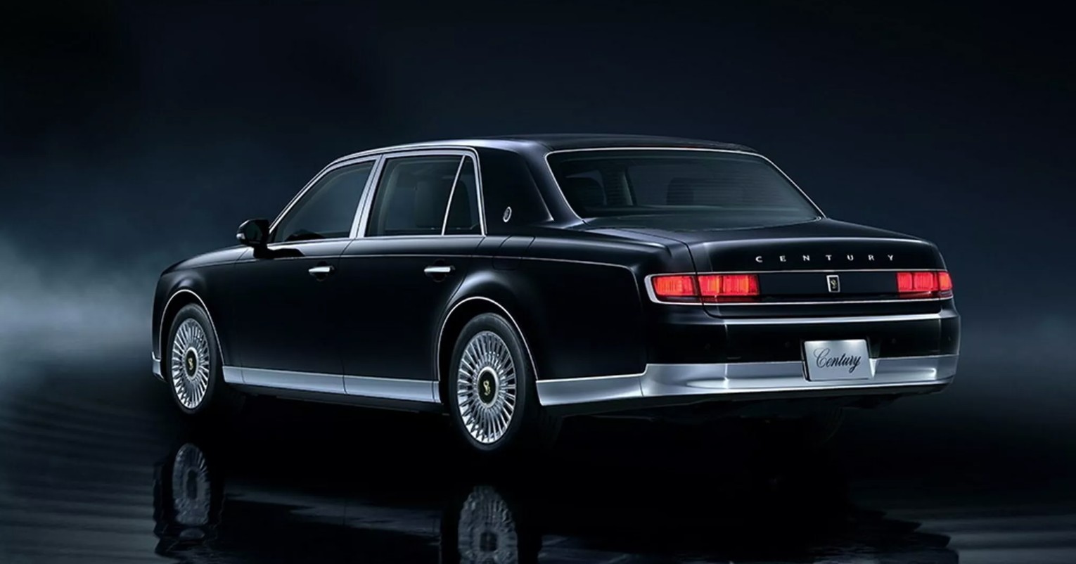 Toyota-Century-Japan-3.jpg