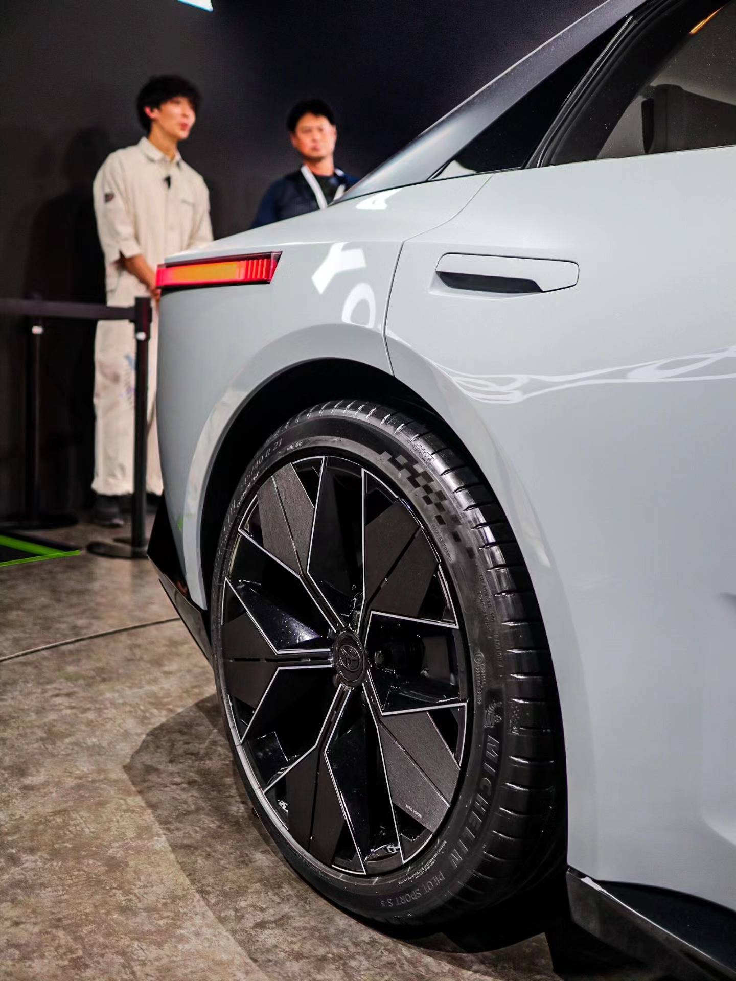 Toyota Corolla 5.jpg Toyota Corolla 5.jpg