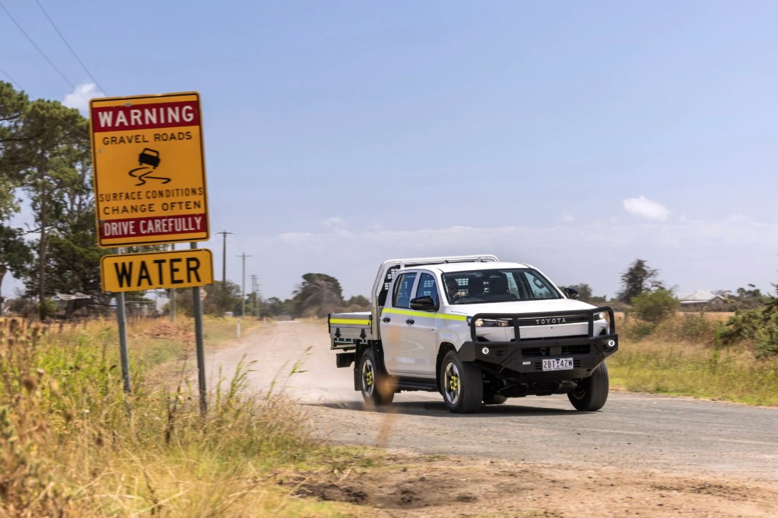 Toyota-Hilux-BEV-Australia-3.jpg