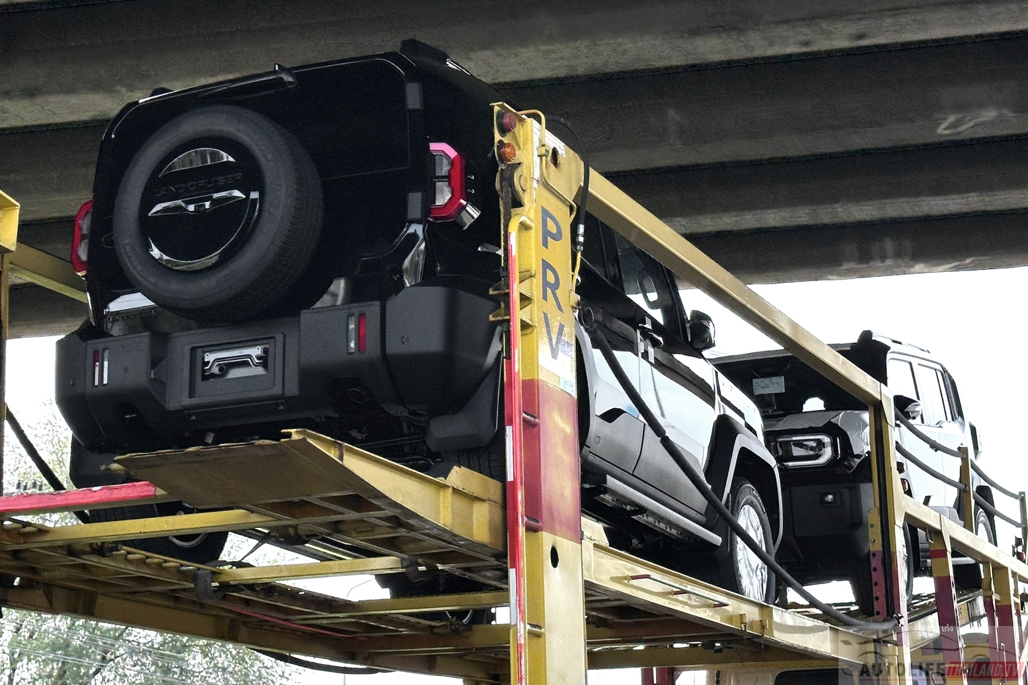 Toyota Land Cruiser FJ 2026 4.jpg