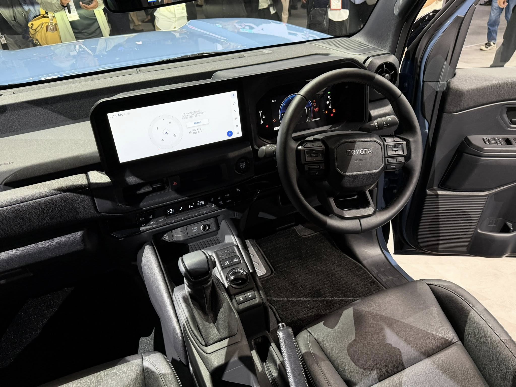 Toyota Land Cruiser FJ 5.jpg Toyota Land Cruiser FJ 5.jpg