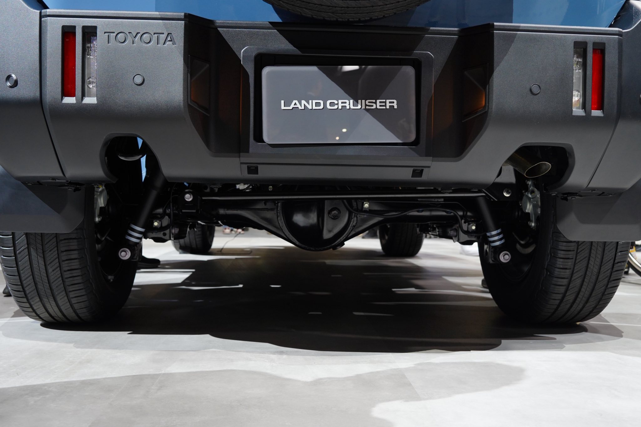 Toyota Land Cruiser FJ 9.jpg Toyota Land Cruiser FJ 9.jpg