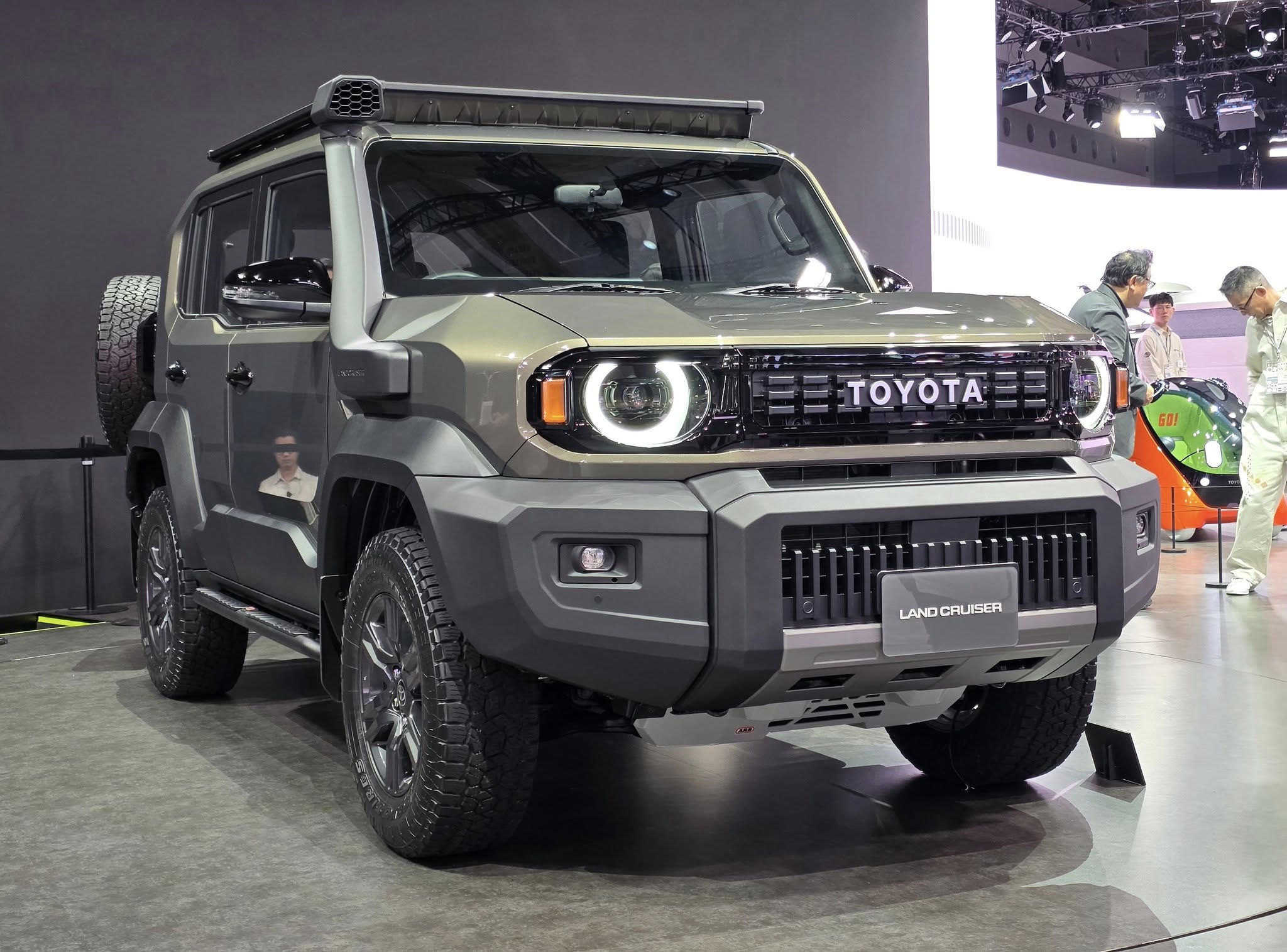 Toyota Land Cruiser FJ.jpg Toyota Land Cruiser FJ.jpg