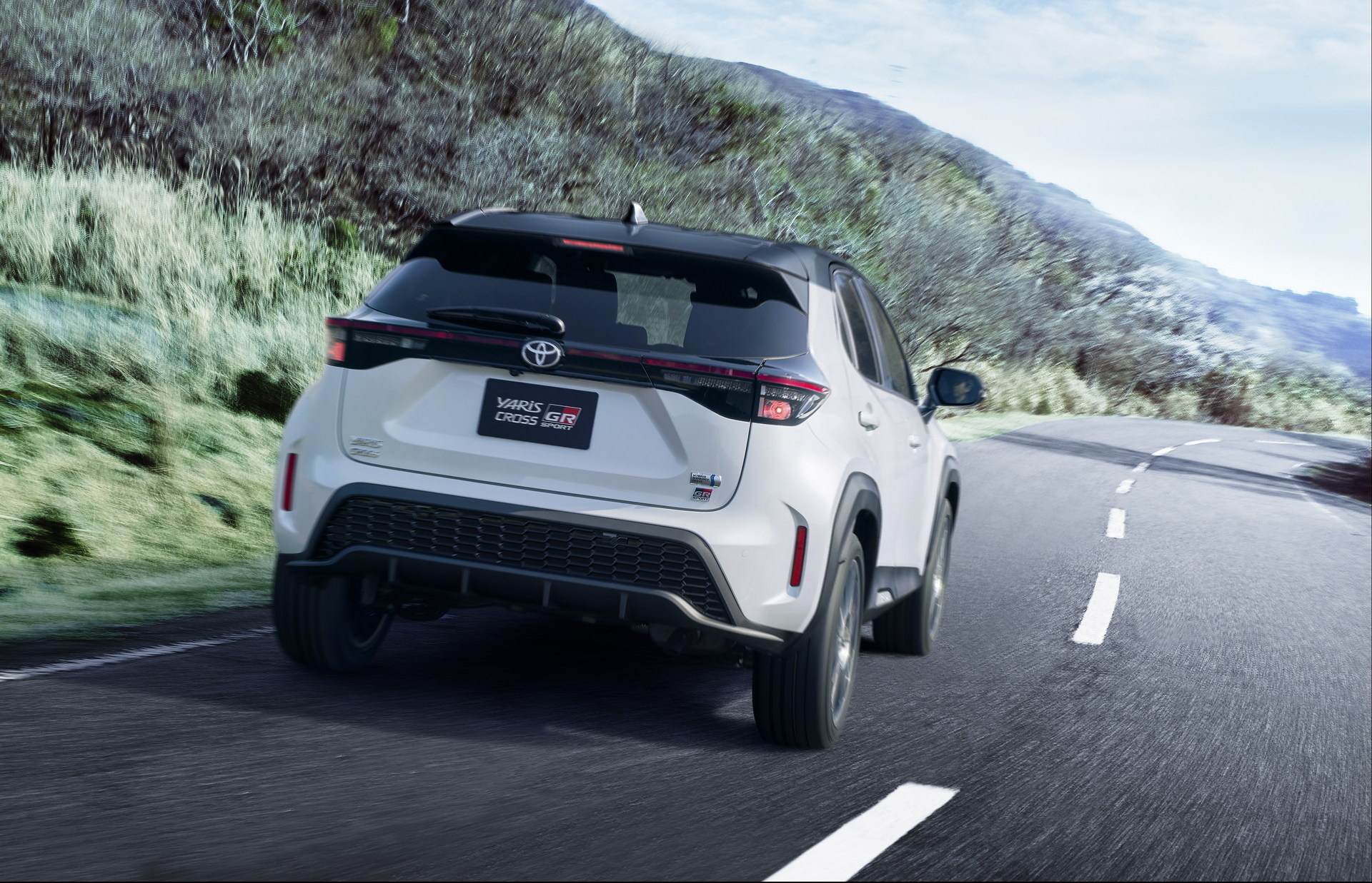 Toyota-Yaris-Cross-GR-Sport-7.jpg