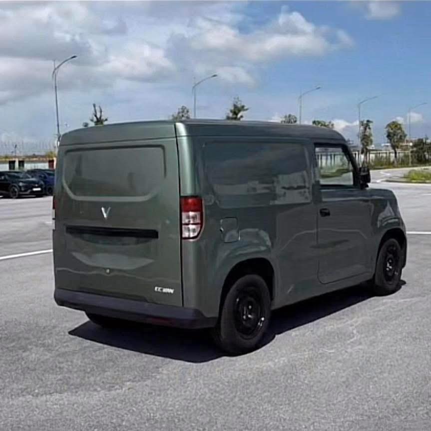VinFast EC Van 2.jpg VinFast EC Van 2.jpg