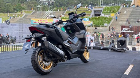 z7008047333075_1d267d3ecf503b83edc812ee2744c452.jpg