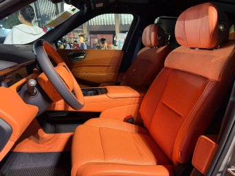 Lynk & Co 900 481789113_3a36c08d1ea68db5f2c686f3f6aa3e8d.jpg