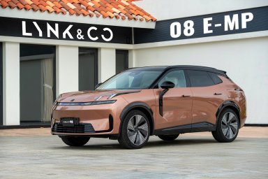 Lynk & Co 08668413878_f4f6a47a817389757930639e8c4708b1.jpg