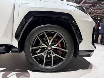 All NEW Toyota RAV4 PHEV GR SPORT 8.jpg