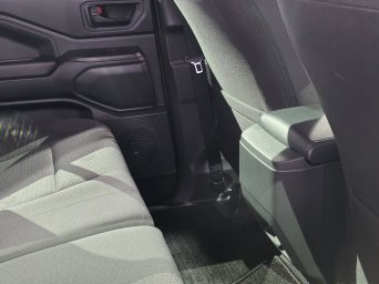 Toyota Land Cruiser FJ 19.jpg