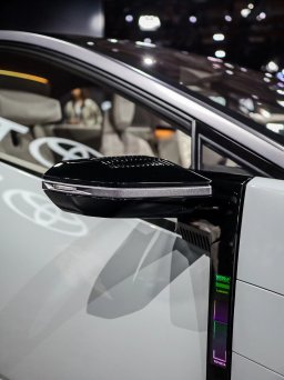 Toyota Corolla 4.jpg