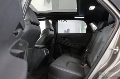 Toyota bZ4X 2026 4.jpg
