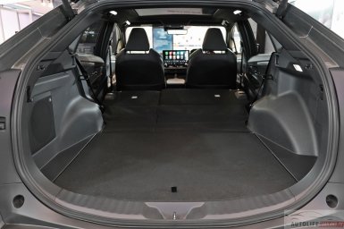 Toyota bZ4X 2026 5.jpg